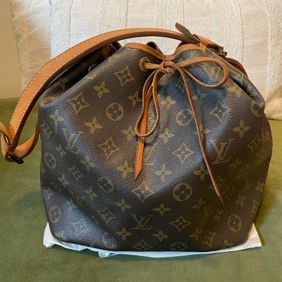 Louis Vuitton Handbags - Louis Vuitton Monogram Noe